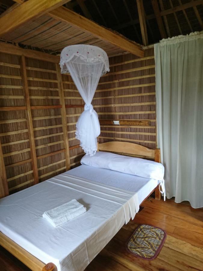 Tinaoog Beach Resort Alad Exterior foto